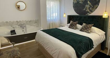 Apartamento de Vistas Privilegiadas a la Reserva de la Biosfera y Exquisita Decoración Ecléctica