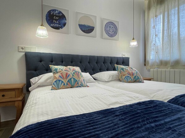 2 habitaciones, cuna de viaje, wifi gratis y ropa de cama 