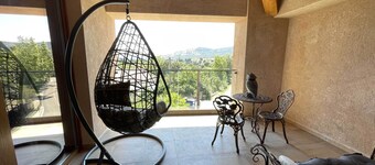 Apartamento de Vistas Privilegiadas a la Reserva de la Biosfera y Exquisita Decoración Ecléctica