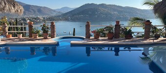 Paradise Retreat in Zihuatanejo