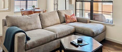 Smart TV, books, offices