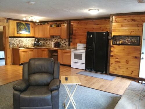 Hillbilly Hilton @ Wilson's Paradise Lodging Medix Run Benezette Twp