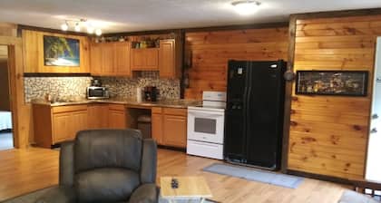 Hillbilly Hilton @ Wilson's Paradise Lodging Medix Run Benezette Twp