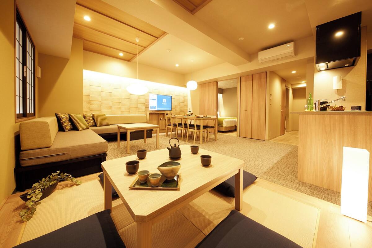 客房内保险箱、遮光窗帘、熨斗/熨板、免费 WiFi