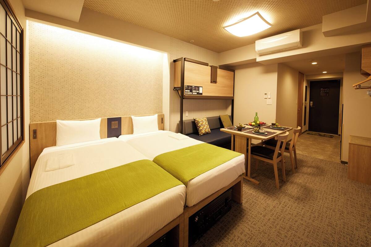 客房内保险箱、遮光窗帘、熨斗/熨板、免费 WiFi
