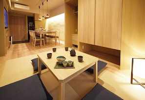 In-room safe, blackout curtains, iron/ironing board, free WiFi - MONday Apart Premium Ueno (Tokyo)