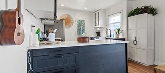 Beautiful BOHO Home by Beach, Downtown + Shops