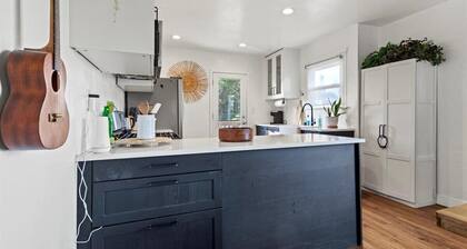 Beautiful BOHO Home by Beach, Downtown + Shops