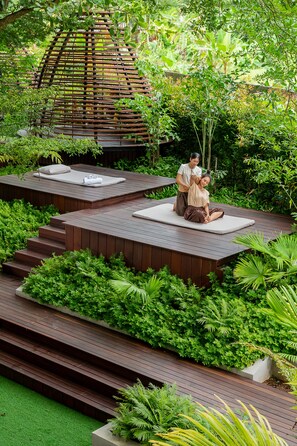 Thai massages - Naithonburi Beach Resort (Sa Khu)