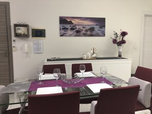 Appartement, 2 chambres, fumeurs, balcon | Salle de réunion
