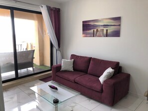 Apartment, 2 Bedrooms, Smoking, Balcony | Living area