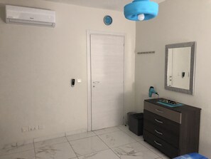 Appartement, 2 chambres, fumeurs, balcon | Intérieur