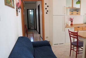 Apartment, 2 Schlafzimmer, Balkon, Stadtblick | 3 Schlafzimmer