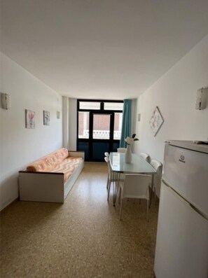 Apartment, 2 Bedrooms | 2 bedrooms