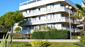 Apartment, 2 Bedrooms, Balcony, Ocean View | Exterior