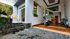 Villa, 5 habitaciones, fumadores, balcón | Ciclismo