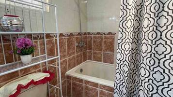 Apartment, 1 Bedroom | Bathroom