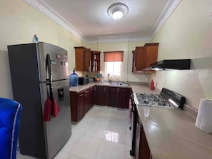 Appartement, 1 chambre | Cuisine privée | Cafetière-théière
