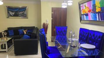 Apartment, 1 Bedroom | Living area