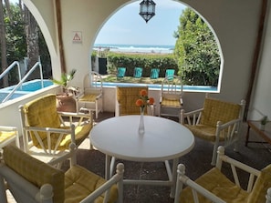 Villa, 6 Bedrooms, Accessible, Smoking | Dining room