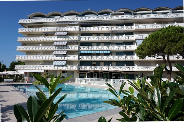 Apartment, 1 Bedroom, Balcony, Ocean View | Pool | Outdoor pool