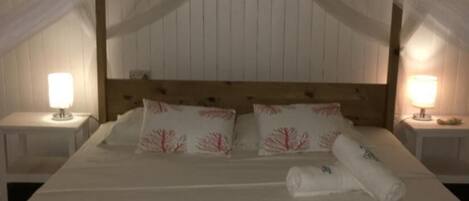 Villa, 2 Bedrooms, Balcony, Garden View | 2 bedrooms