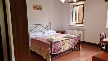 Apartment, 2 Bedrooms, Smoking, Fireplace | 2 bedrooms, bed sheets