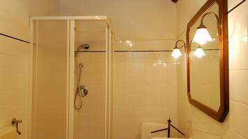 Apartment, 2 Bedrooms, Smoking, Fireplace | Bathroom amenities | Bidet, towels