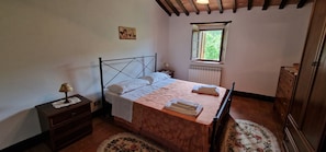 Apartment, 2 Bedrooms, Smoking, Fireplace | 2 bedrooms, bed sheets
