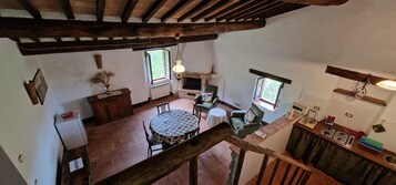 Apartamento, 2 habitaciones, fumadores, chimenea | Zona de estar