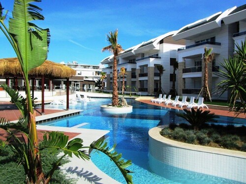 Tropical Gardens E 7 Spacious Duplex bed Home