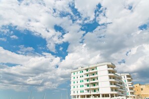 Apartment, 3 Schlafzimmer, barrierefrei, Balkon | Außenbereich