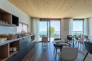 Habitación, 1 habitación, balcón, vista al jardín | Restaurantes