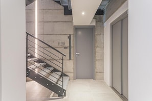 Room, 1 Bedroom, Balcony, Garden View | Property entrance - Room-insula Felix - Deluxe Double or Twi (Moniga del Garda)
