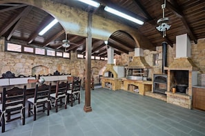 Villa, 6 chambres, balcon | Intérieur