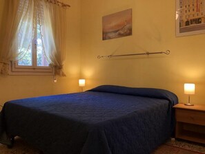 Villa, 2 soverom, terrasse, hageutsikt | 3 soverom