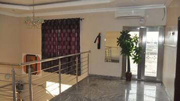 Room, 1 Bedroom, Accessible, Smoking | Bahagian dalam