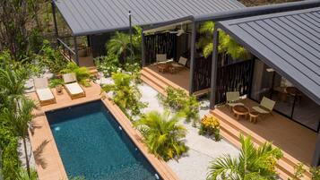 Bungalow, 2 chambres, terrasse, vue jardin | Piscine | Piscine extérieure