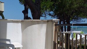 Room, 1 Bedroom, Accessible, Smoking | Balcony