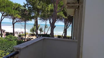 Quarto, 1 quarto, acessível, para fumantes | Praia