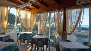 Zimmer, 1 Schlafzimmer, barrierefrei, Raucher | Esszimmer