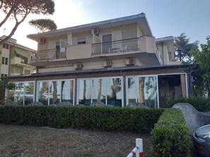 Chambre, 1 chambre, accessible aux personnes à mobilité réduite, fumeurs | Façade de l’hébergement