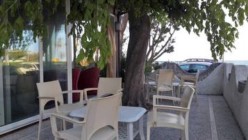 Room, 1 Bedroom, Accessible, Smoking | View from property