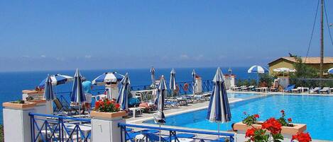 Apartment, 1 Bedroom, Smoking, Balcony | Exterior