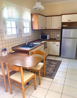 Lägenhet - 1 sovrum - rökare - balkong | Restauranger