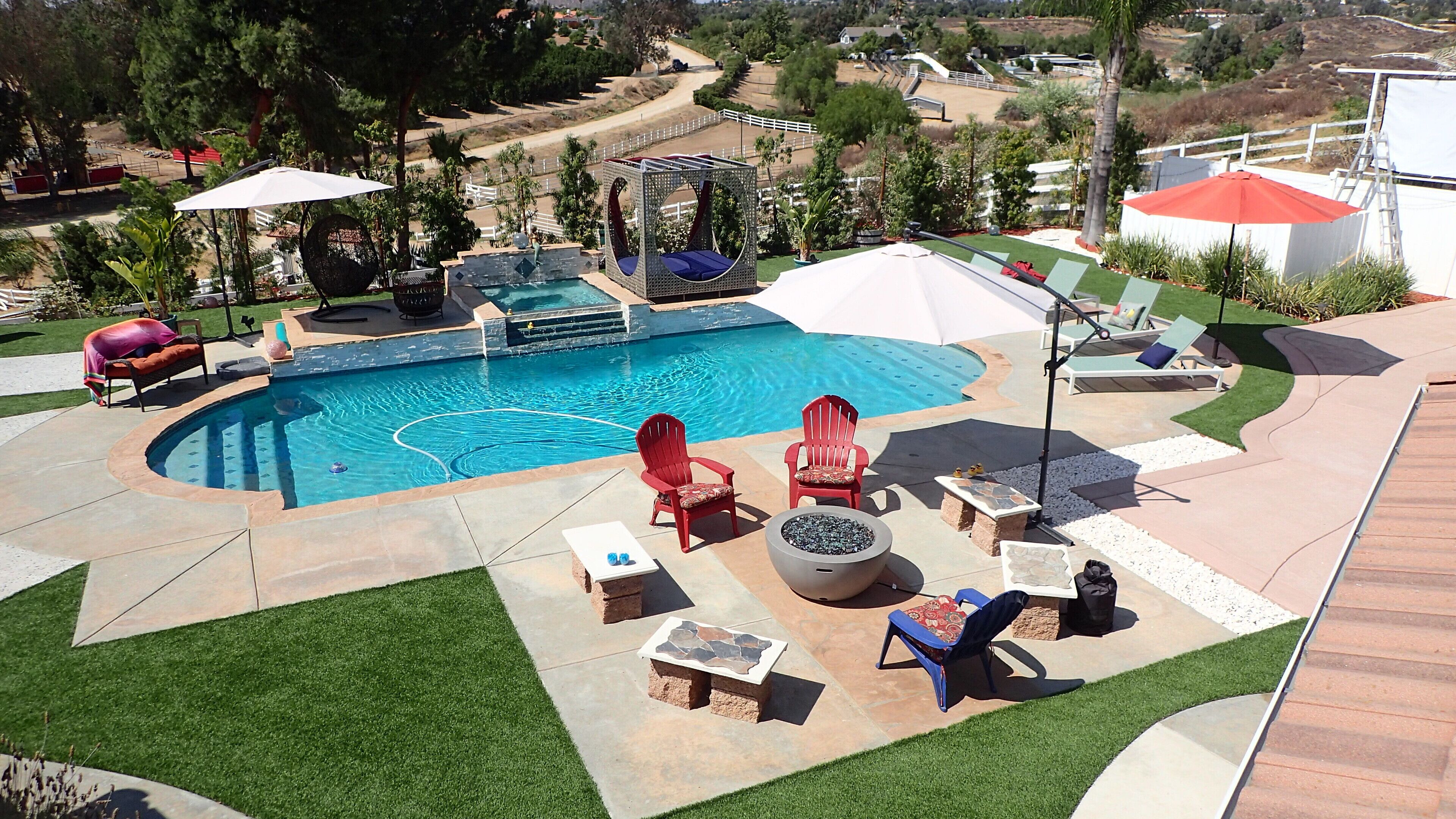 2-bedrooms in serene resort-style pool oasis