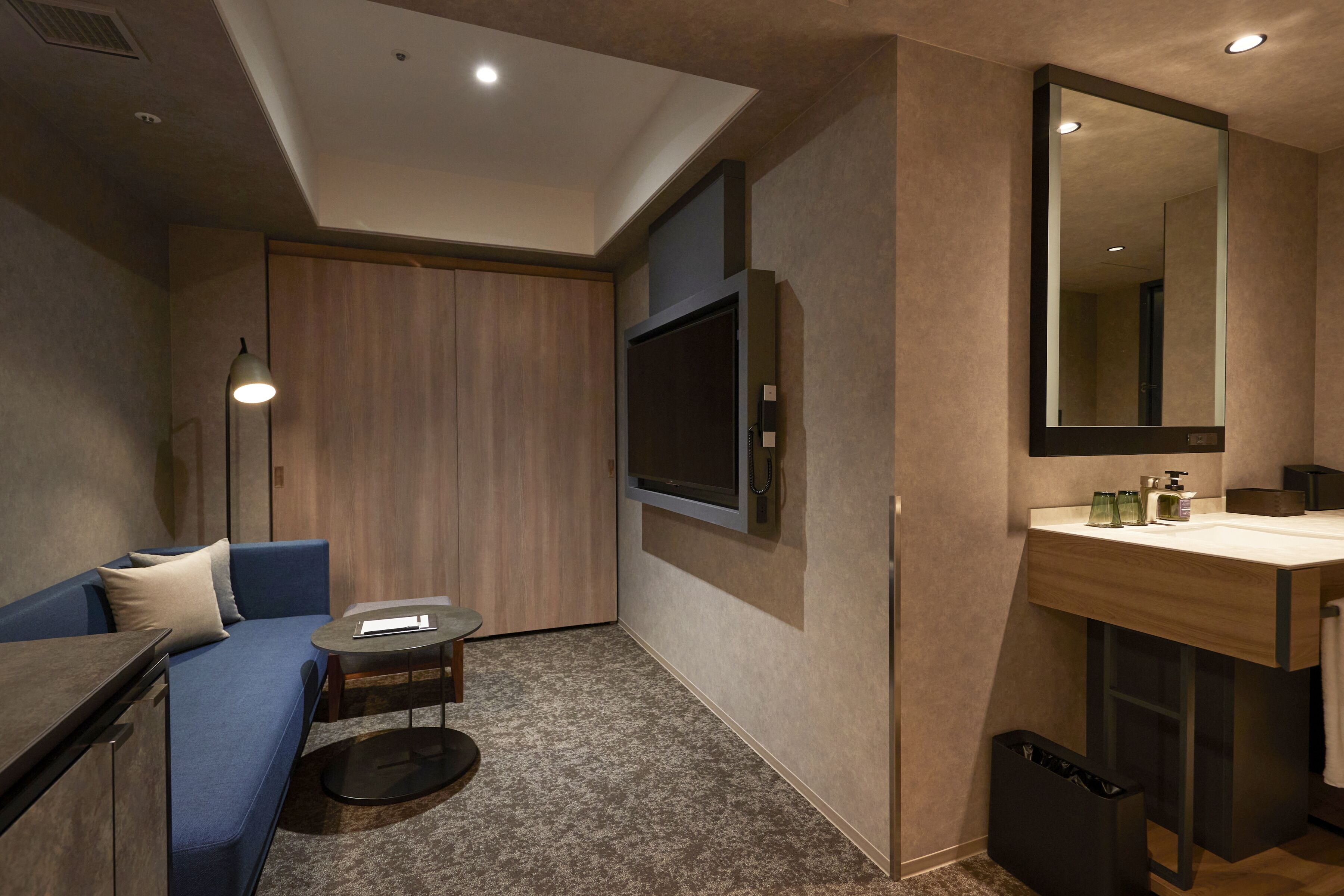 1 bedroom, down duvets, in-room safe, blackout curtains