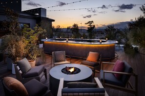 Rooftop bar, al fresco dining, open daily
