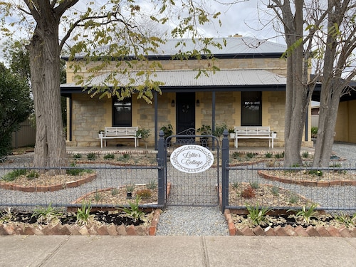 100 year old Renovated Stone Cottage