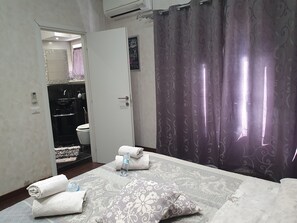 1 camera, ferro/asse da stiro, Wi-Fi gratuito, lenzuola